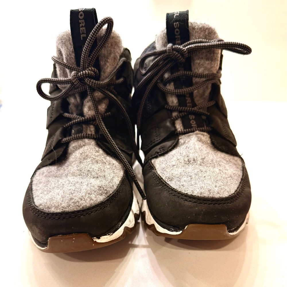 SOREL sneaker snow boot kinetic breakthrough caribou black suede insulated